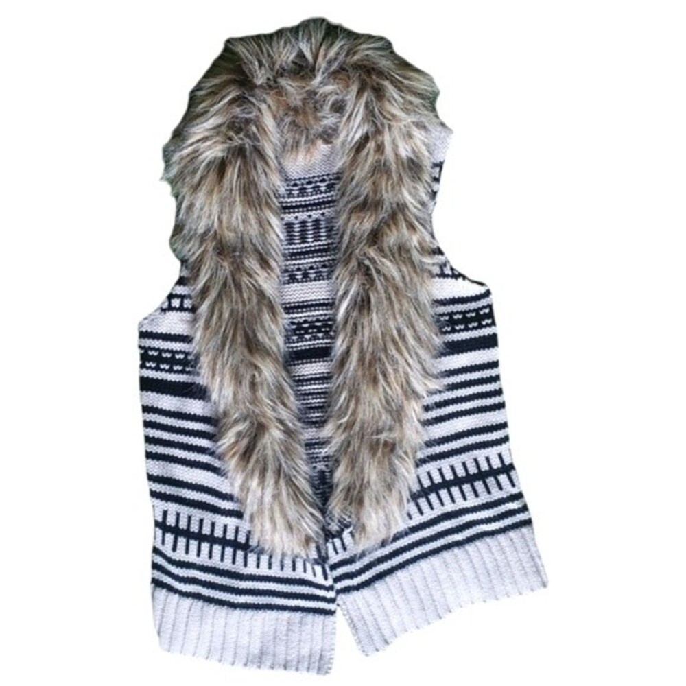 BBDAKOTA JASE FAUX FUR SWEATER VEST -  XS